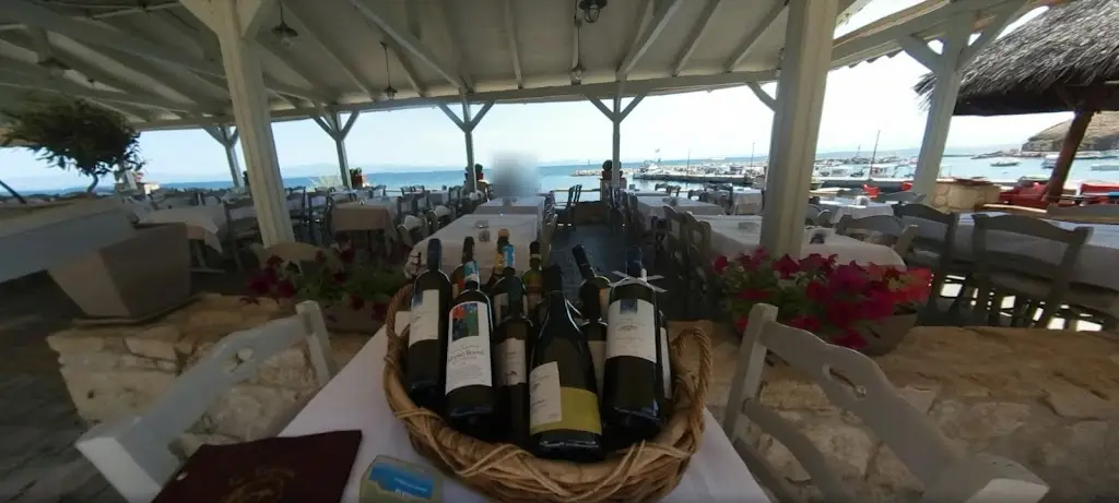 Ta Kymata Fish Restaurant Restaurant in Néa Fókaia