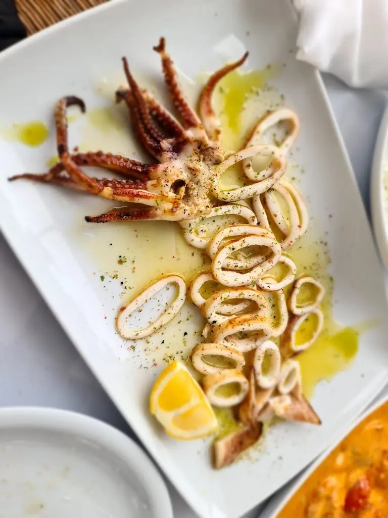 Luana Li_Νόστιμη θάλασσα_Néa Fókaia_Bewertung