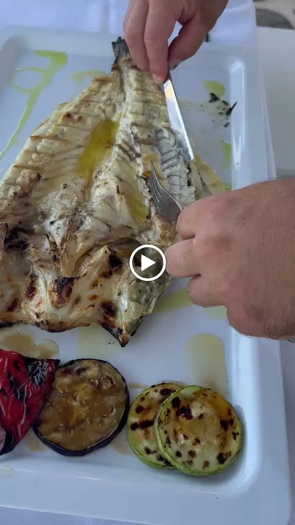 Νόστιμη θάλασσα_Néa Fókaia_slider_image_2