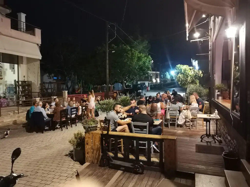 Butchers Club Restaurant in Néa Fókaia