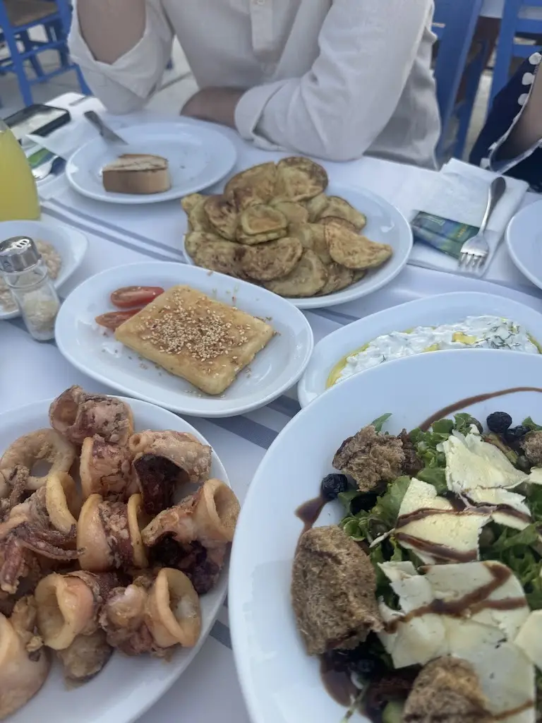 Sena Senturk_Mavos Restaurant_Néa Fókaia_Bewertung