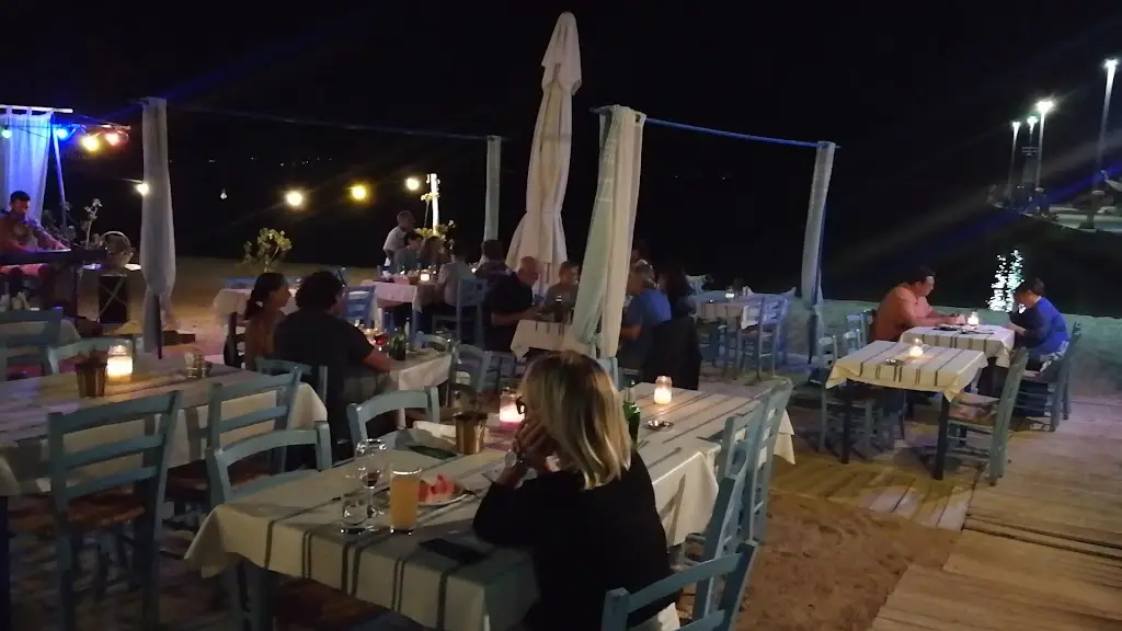 Mavos Restaurant_Néa Fókaia_slider_image_2