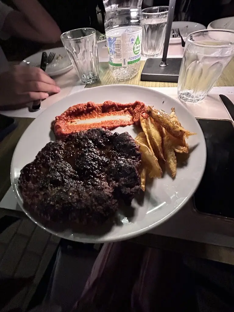 Nil Alpaslan Kasimoglu_Massalia Restaurant_Néa Fókaia_Bewertung