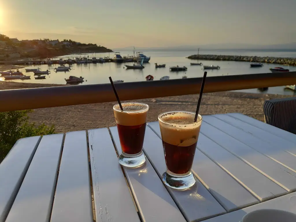 Menu_Thokos Cafe Bar Bistro_Néa Fókaia_immagine_7