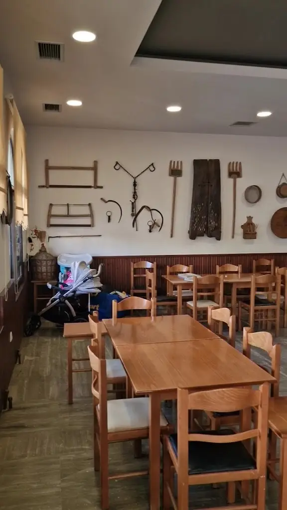 Kosmas Tavern_Néa Flogitá_slider_image_2