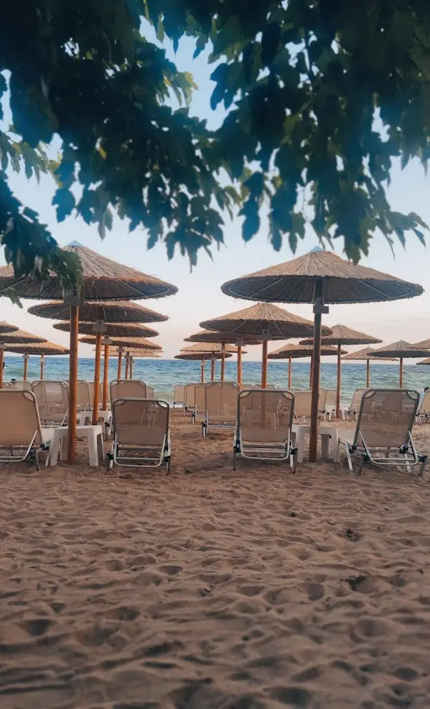 Natasha Mijat Krstevska_Brisket Beach Bar_Néa Flogitá_Bewertung