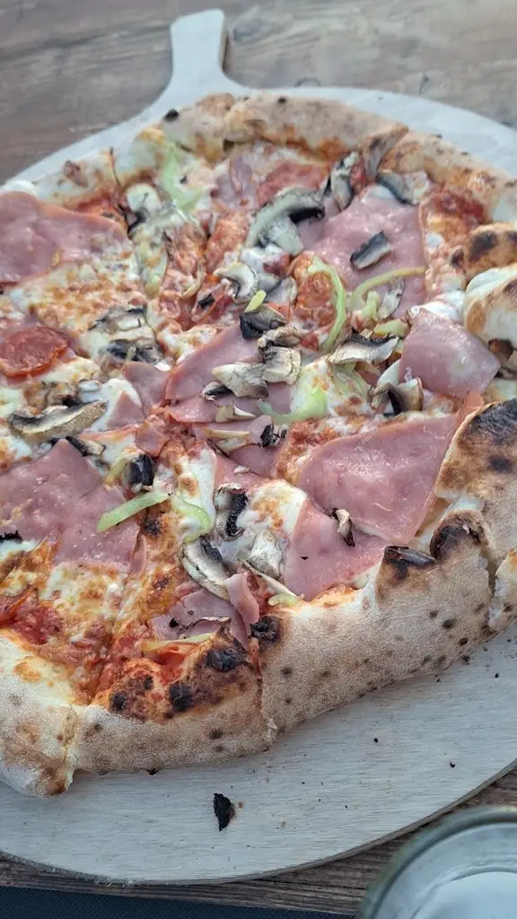 MOZZARELLA_Néa Flogitá_slider_image_1