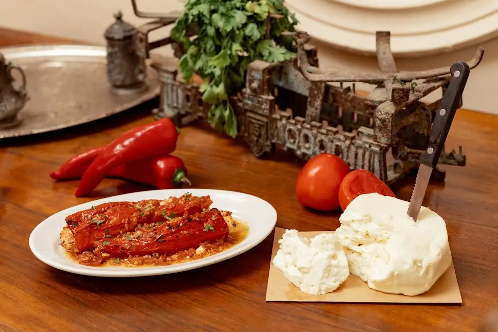 Ελλήνων Τα..ξυδια_Chaïdári_slider_image_3