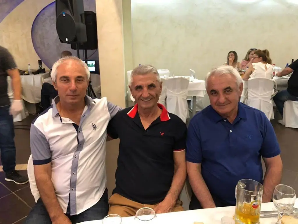 ΣΟΦΙΑ ΠΑΠΑΔΟΠΟΥΛΟΥ_Ani restaurant_Néa Magnisía_reseña