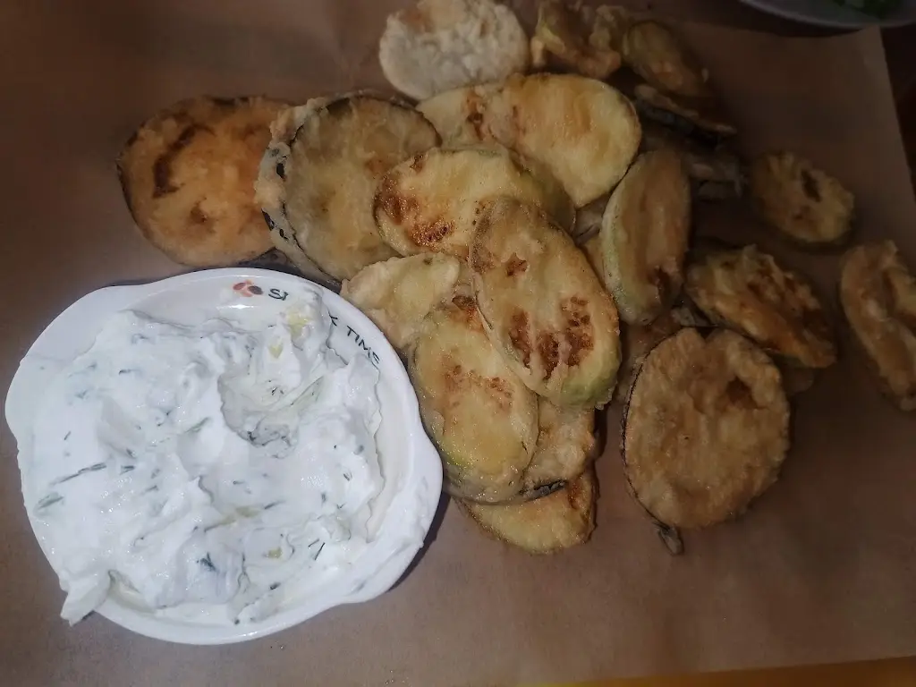 Menü_Με...ρακι(Αγιορειτικο)_Néa Magnisía_Bild_7