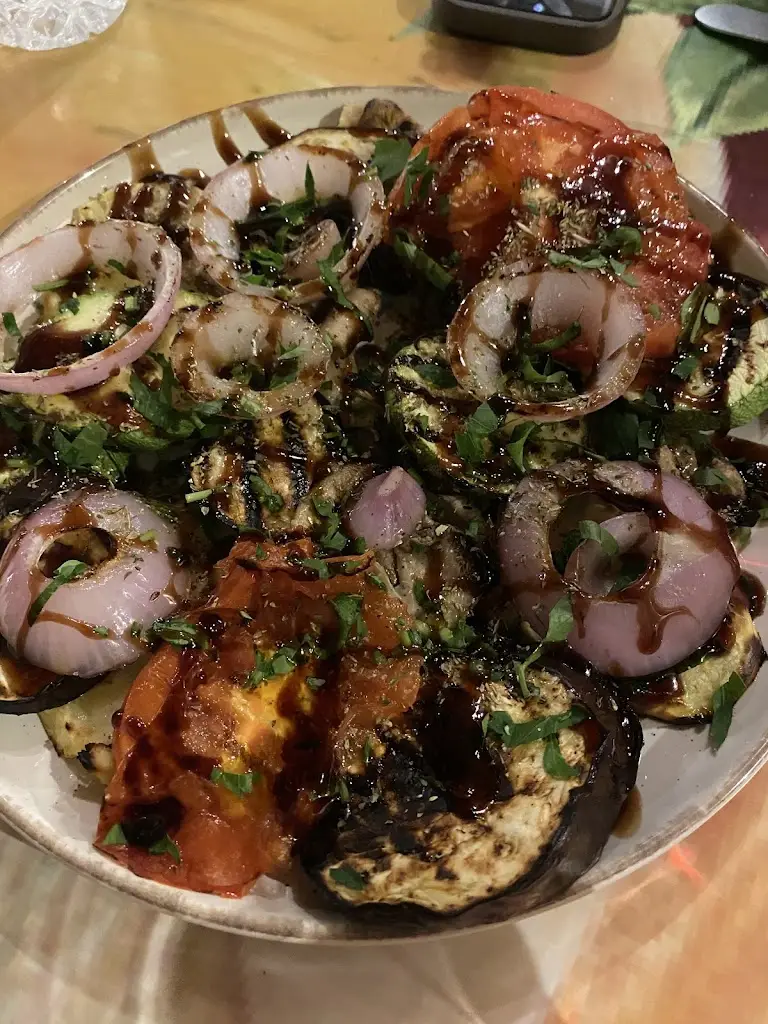 Дарья дашуля_Με...ρακι(Αγιορειτικο)_Néa Magnisía_Bewertung