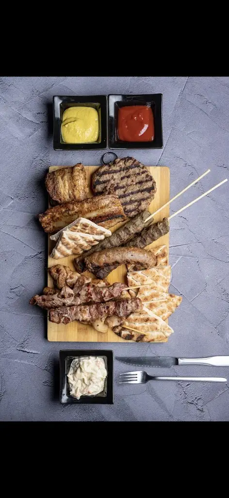 Με...ρακι(Αγιορειτικο)_Néa Magnisía_slider_image_3