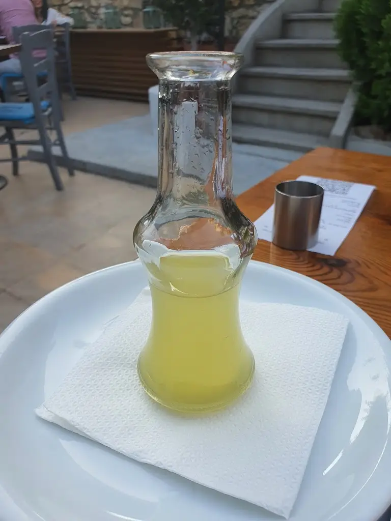 Menu_Quarter Pizza - Quarter Piano Restaurant_Chaïdári_immagine_7