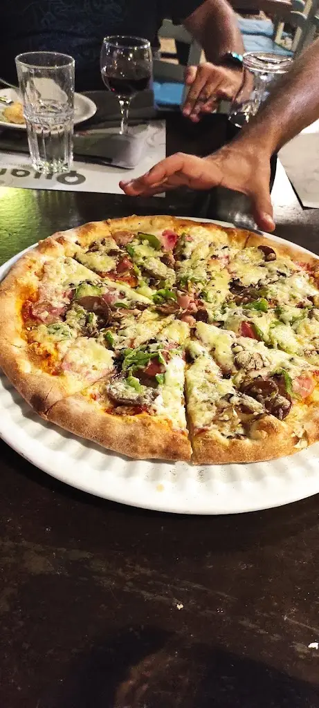 Menu_Quarter Pizza - Quarter Piano Restaurant_Chaïdári_immagine_8