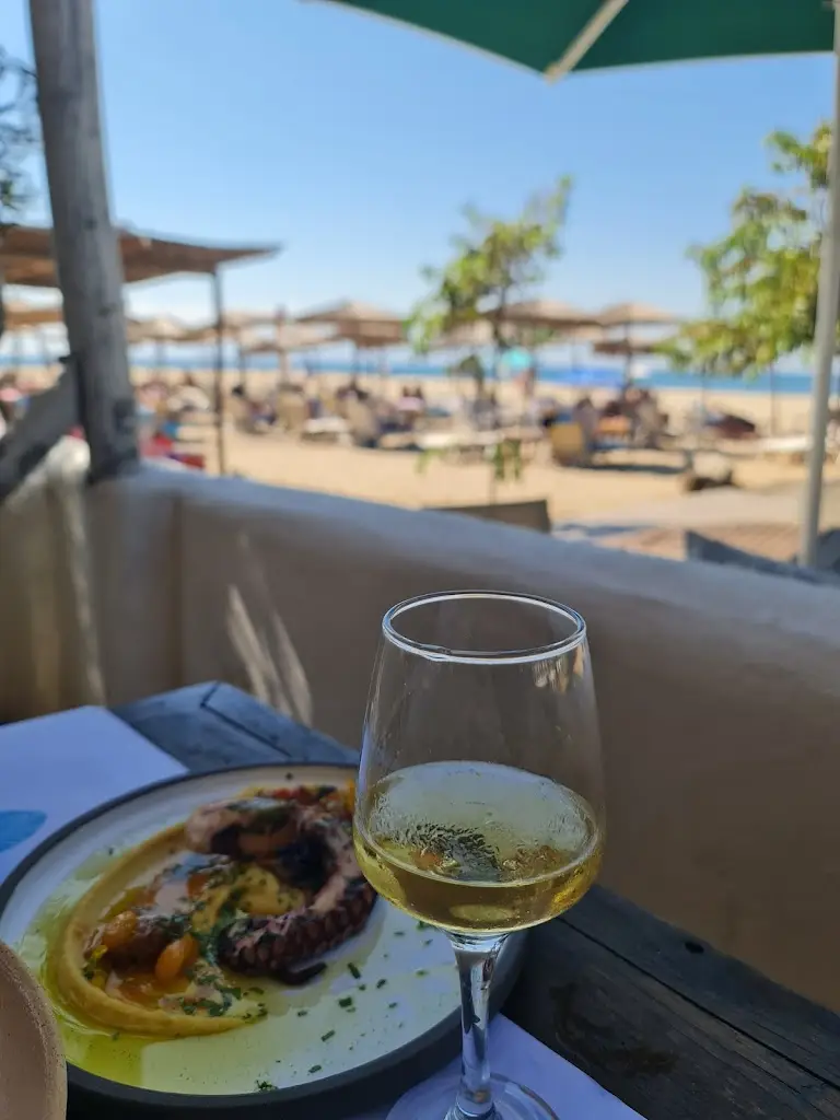 Ирина Плугина_Riviera Beach Bar/Resto_Néa Michanióna_review