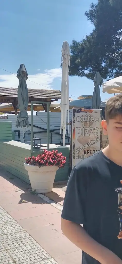 Ταβέρνα Ουζερί «Στράτος»_Néa Michanióna_slider_image_2