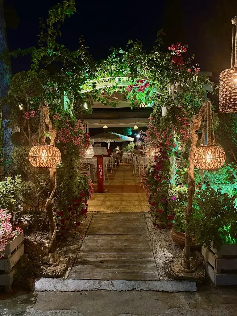 Peter Puggaard_Άρωμα Κουζίνας_Néa Plágia_Bewertung