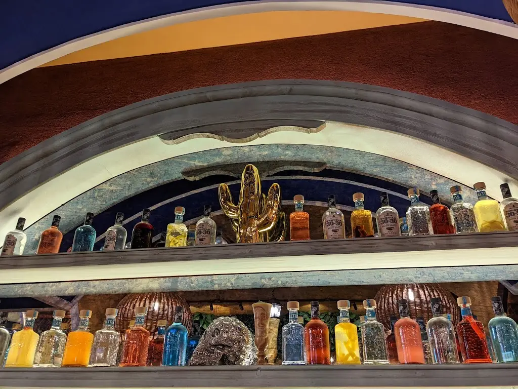 Yannis Georgidakis_Chicos Tequileria Mexicana_Chaïdári_review