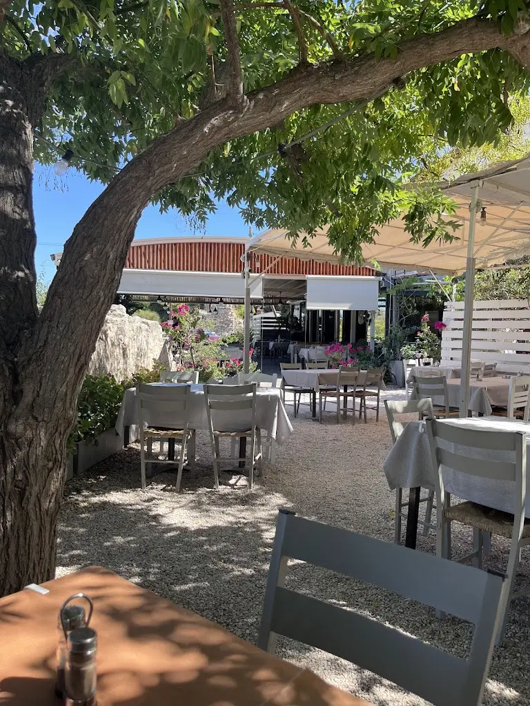 Ta Kastra_Néa Poteídaia_slider_image_3