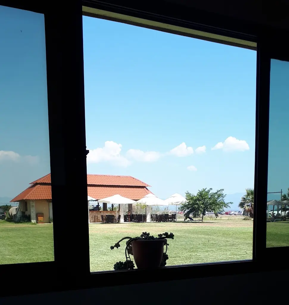 Iryna_Porto Inn Restaurant - Bar_Néa Potídhaia_review