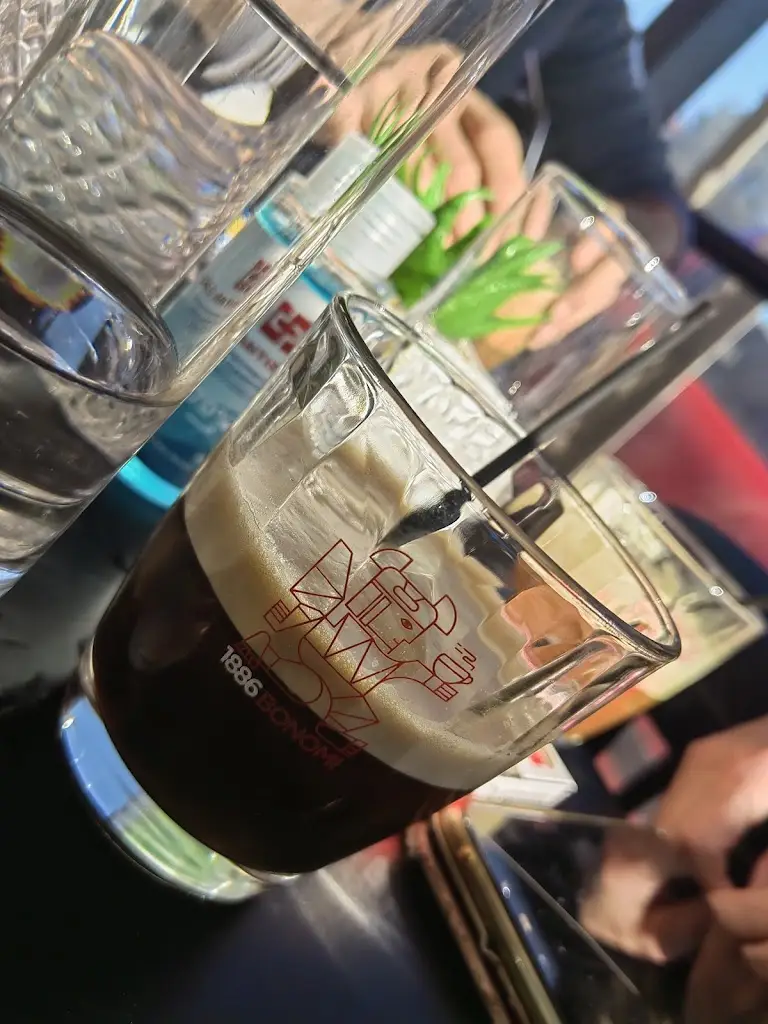 Helen V._Sante Coffee, Drinks, Food And More_Néa Sánta_Bewertung