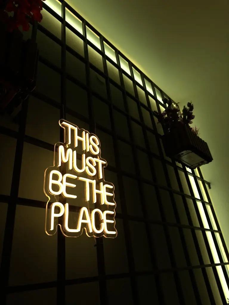 Sante Coffee, Drinks, Food And More_Néa Sánta_slider_image_3