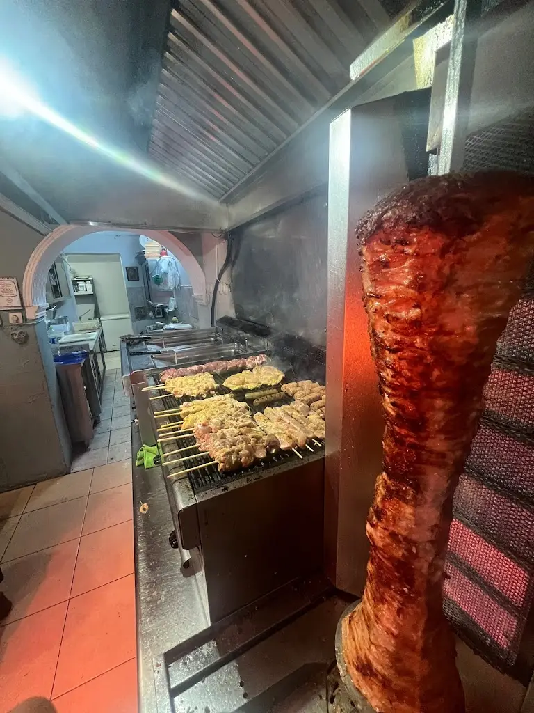 Μη Φας ristorante a Néa Sánta