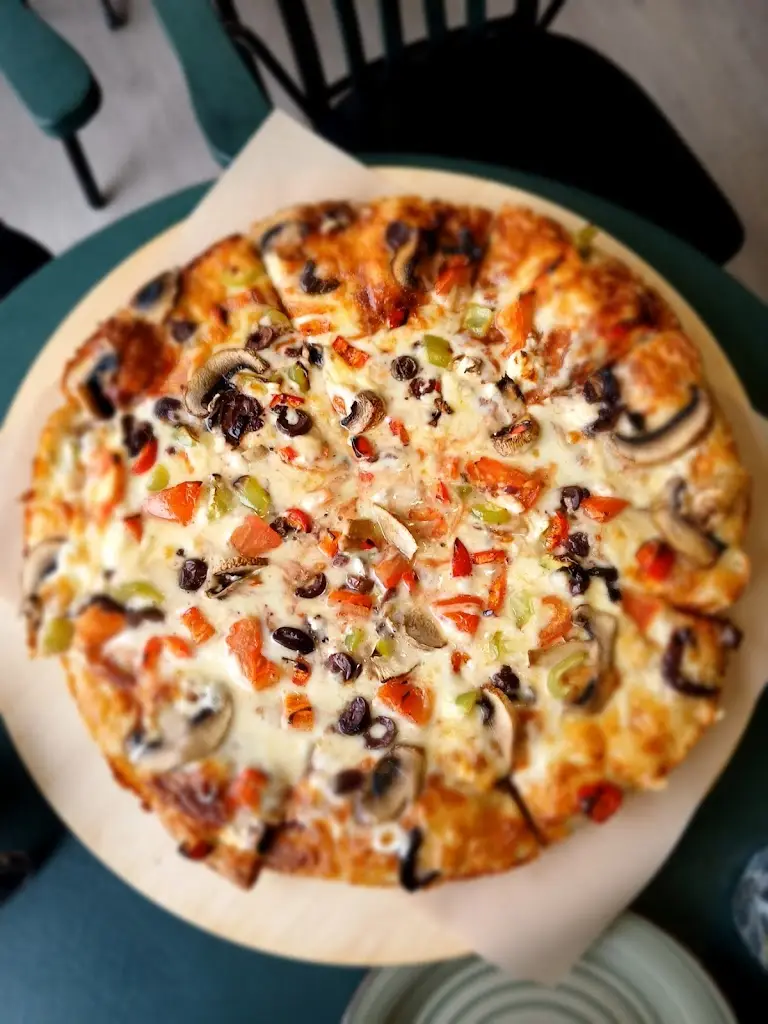 Palirroia Pizza & Coffee_Néa Sánta_slider_image_2