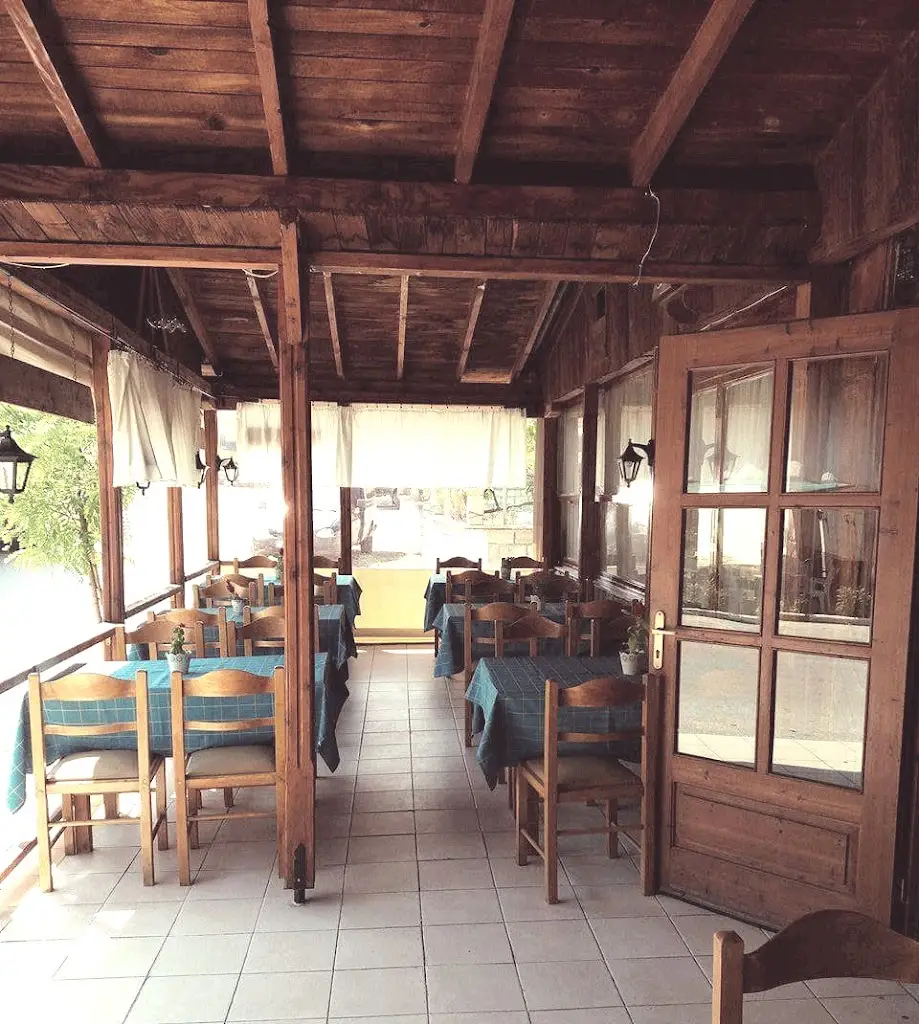 Ageri Restaurant in Néa Tríglia
