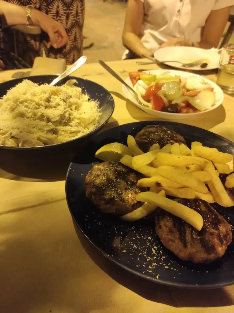 Family_Néa Tríglia_slider_image_2