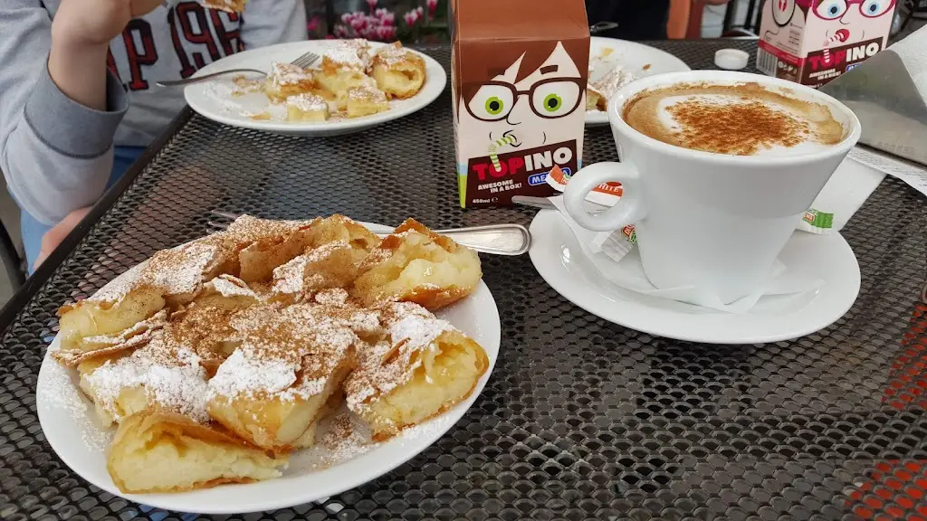 Onsjekiekje Van der Westen_Enjoy_Néa Tríglia_Bewertung