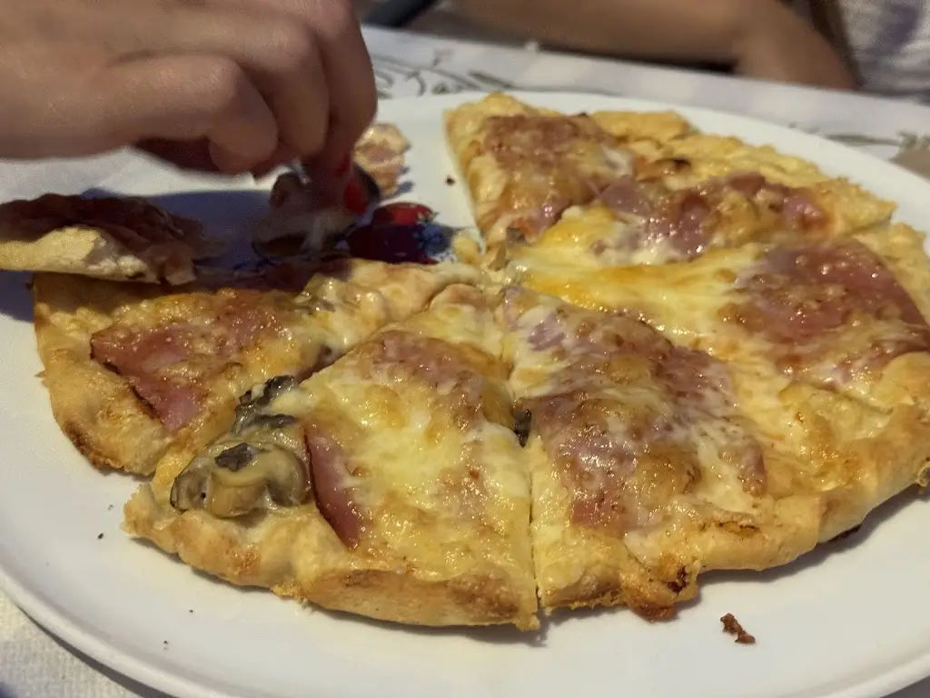 Marko I._Shok Restaurant_Néa Vrasná_Bewertung