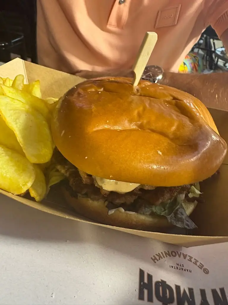 Milos Ciric_To.Go_gou_Néa Kallikráteia_Bewertung