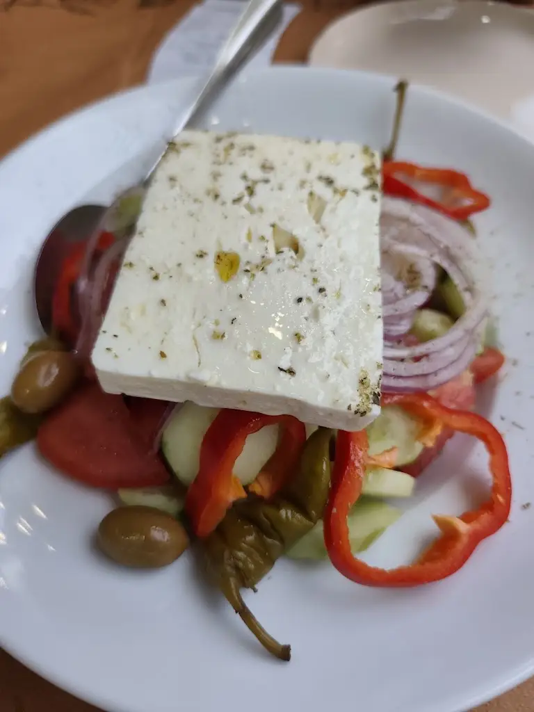 mpes sto psito_Néa Kallikráteia_slider_image_3