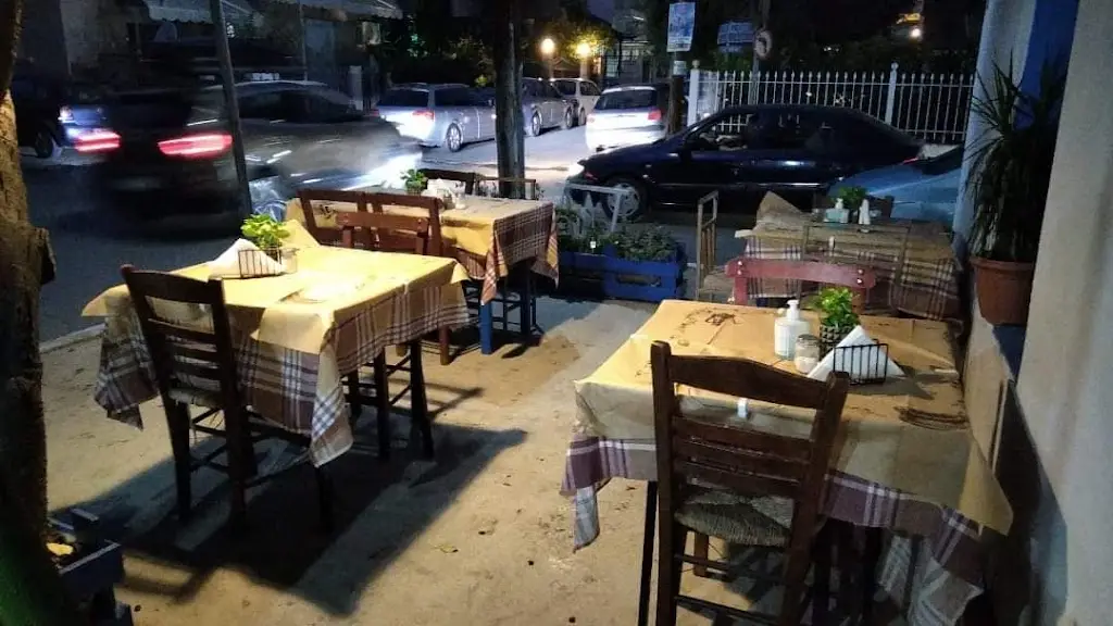 Το Μπρούσκο_Néa Kallikráteia_slider_image_1