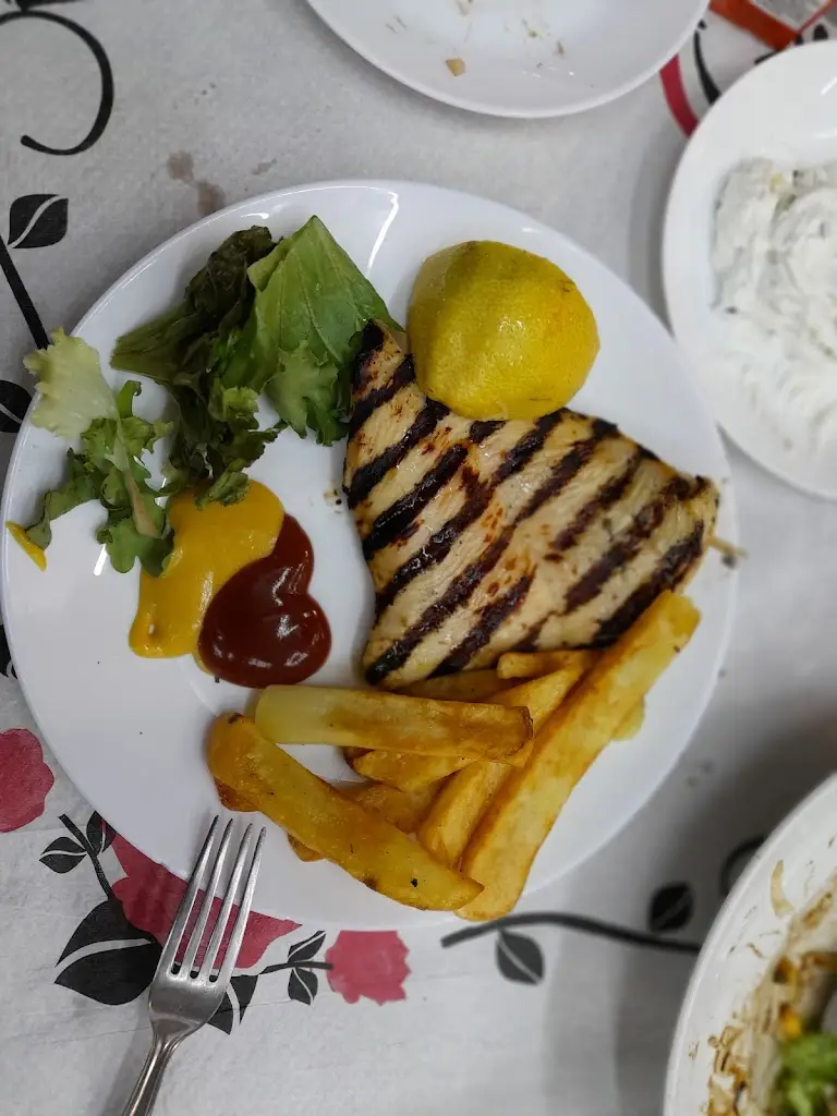 Tsina_Μαγειρείο Σπιτικό Φαγητό_Néa Kallikráteia_avis