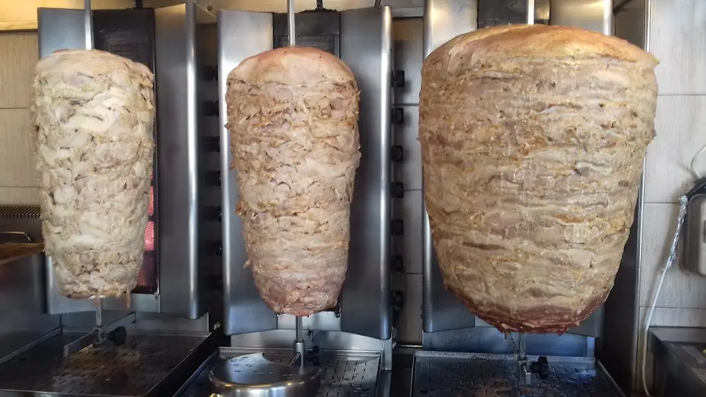 Περίγυρος-Perigyros_Néa Kallikráteia_slider_image_3