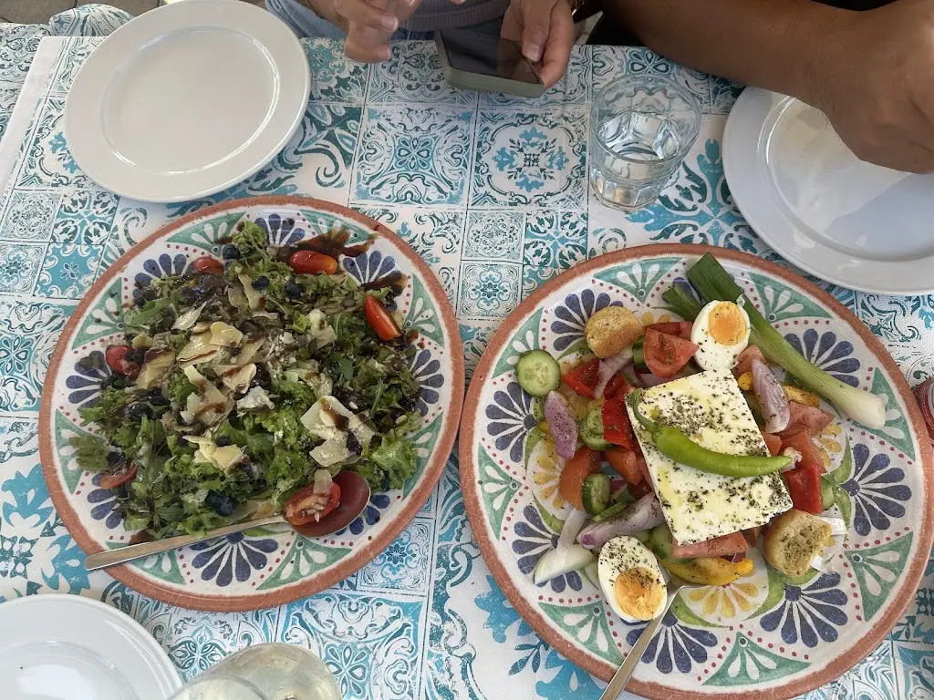 lang jiaqing_POSEIDON-fishmarket_Néa Kallikráteia_review