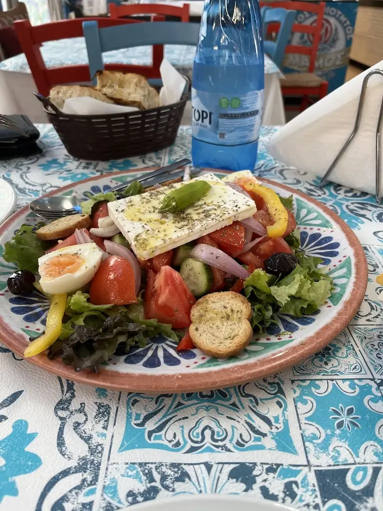 Irina Karavelic_POSEIDON-fishmarket_Néa Kallikráteia_review