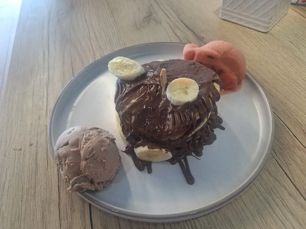 イマReikinshi_Mama Calypso (M C)_Néa Kallikráteia_Bewertung