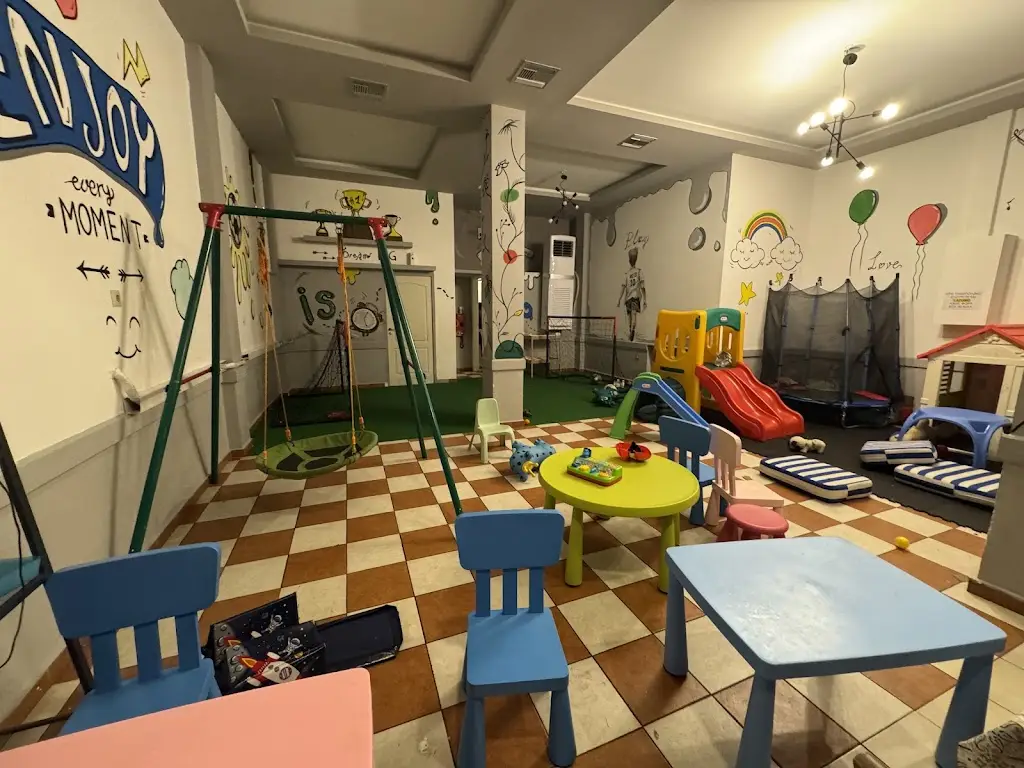 liou diaz_Ένα και Ένα (Νίκος)_Chaïdári_avis