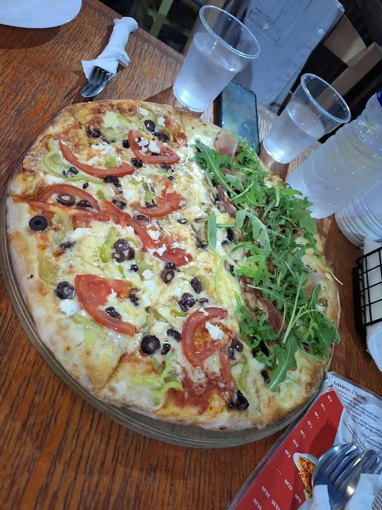 Menü_Adesso Pizza_Néa Kallikráteia_Bild_8