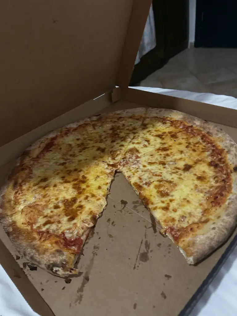 Adesso Pizza_Néa Kallikráteia_slider_image_3