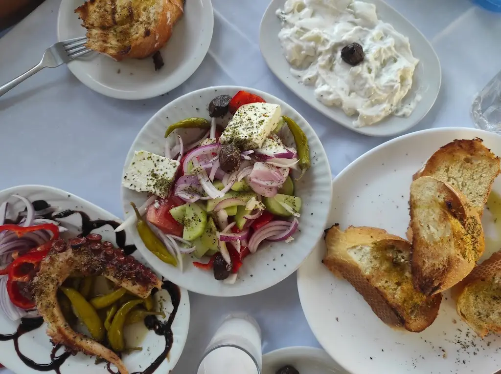 Menu_Rōmios_Néa Kallikráteia_image_2