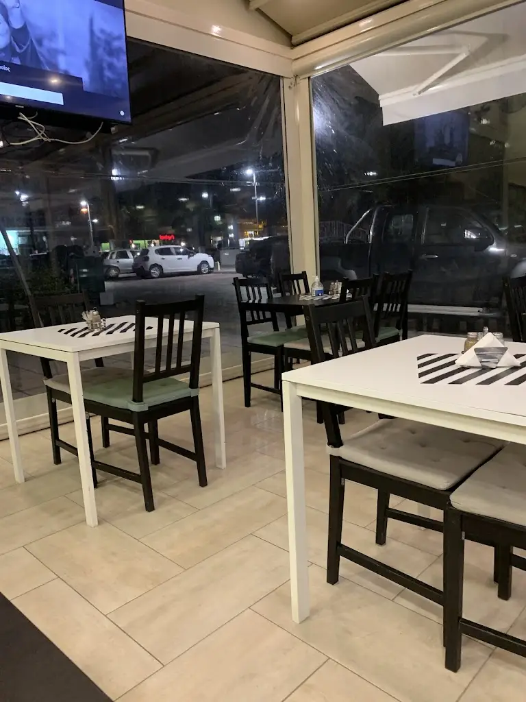 Pizza Milan Restaurant in Néa Kallikráteia