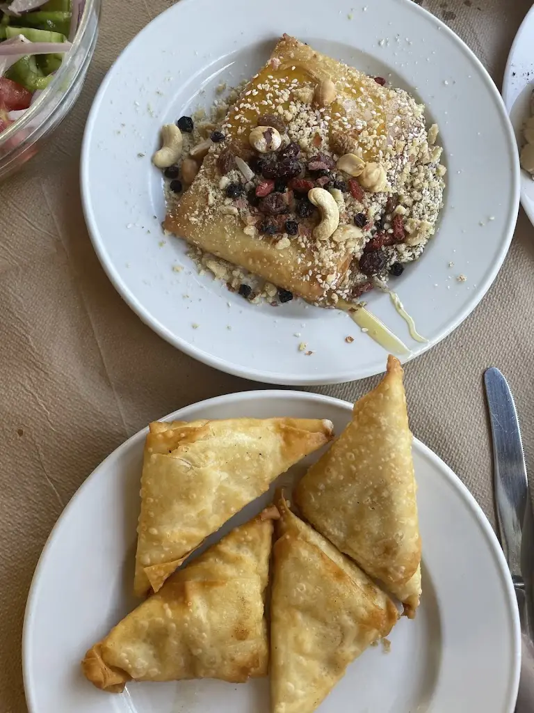 Mira (Mira-Image)_Ένα & Ένα_Chaïdári_Bewertung