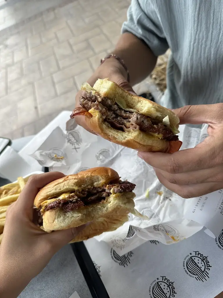 Ivana_Trofado_Néa Moudhaniá_avis