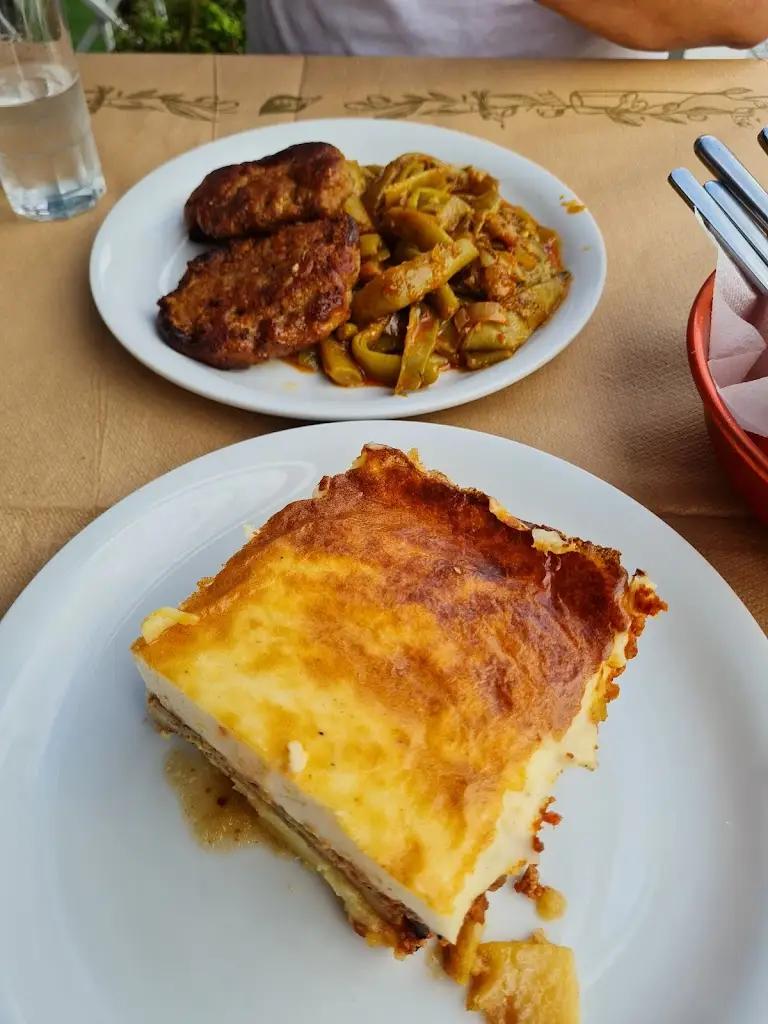 Γλυκό Φαί_Néa Moudhaniá_slider_image_2