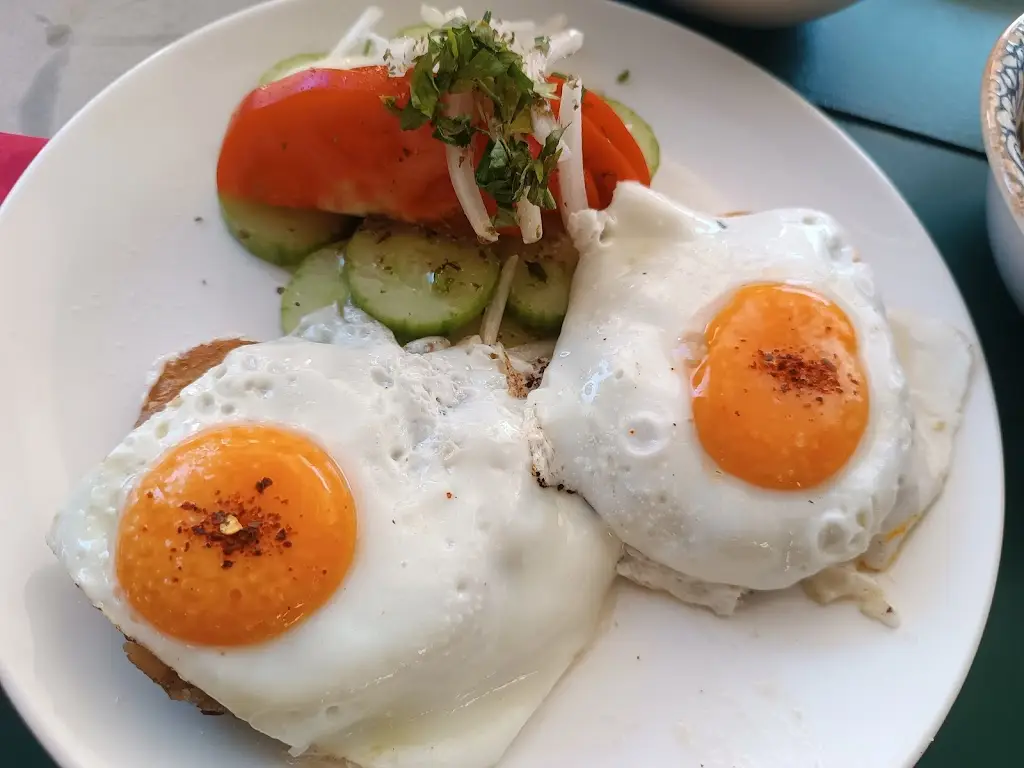 Stis Tsoukkas_Néa Moudhaniá_slider_image_3