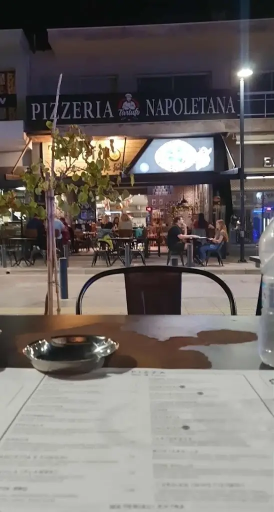 Jan_Pizza Tartufo_Néa Moudhaniá_Bewertung